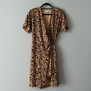 NWOT Aritzia Babaton Wrap Dress